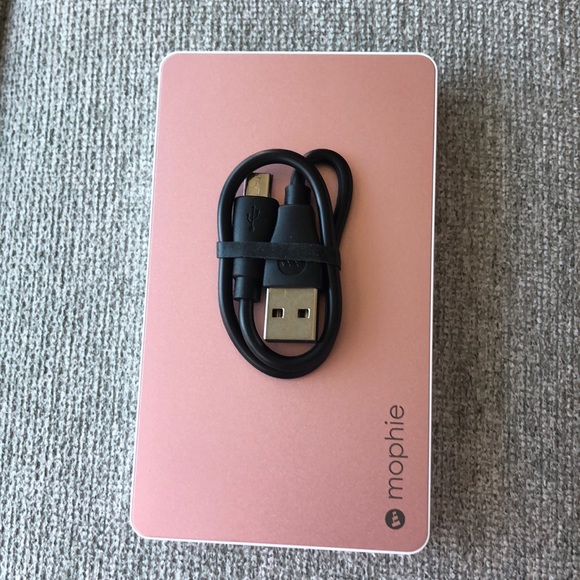 mophie - Powerstation Portable Charger - Picture 3 of 6